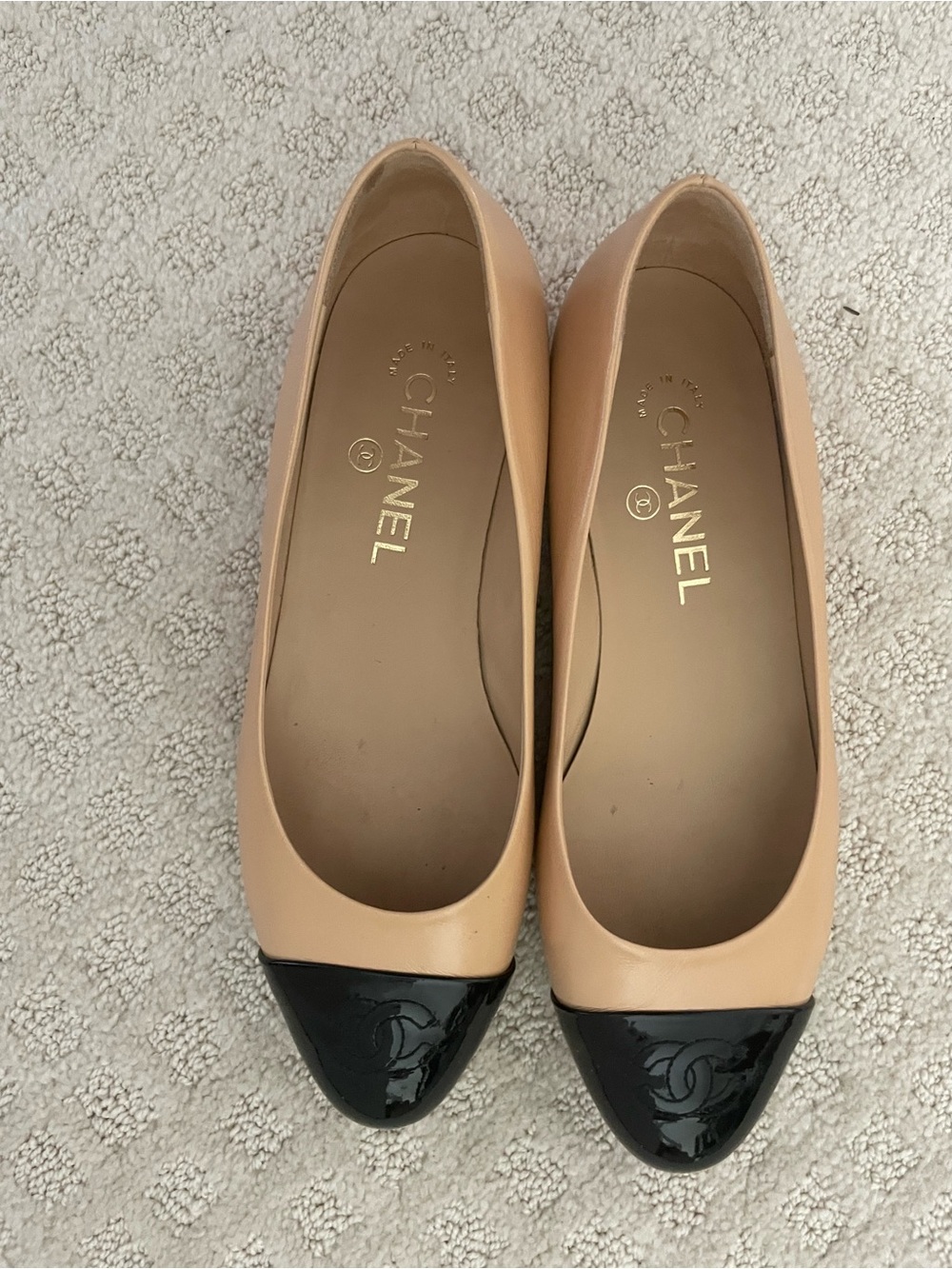 CHANEL Beige Leather Ballet Flats with Black Patent Cap Toe size 37
